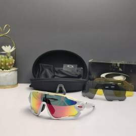 Picture of Oakley Sunglasses _SKUfw66124567fw